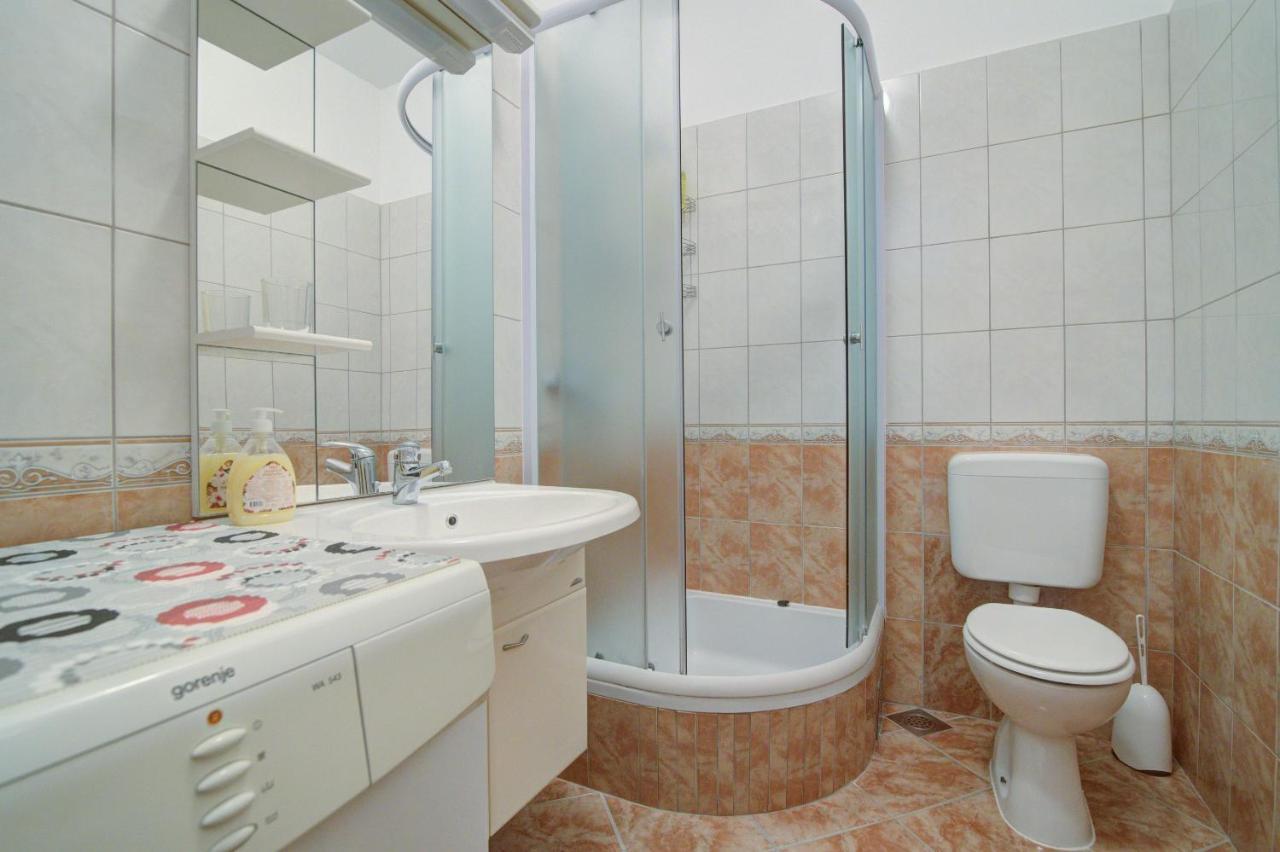סנג' Apartment Riva מראה חיצוני תמונה